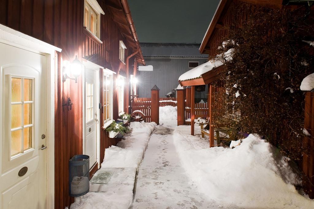 Hotell Mikaelsgarden Vårgårda エクステリア 写真