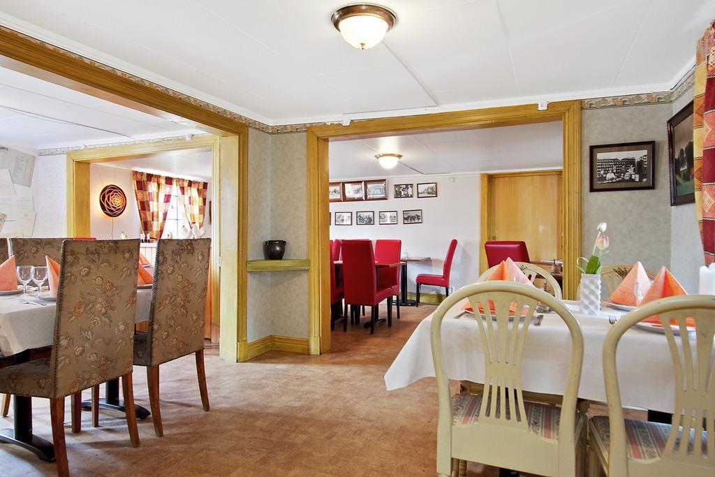 Hotell Mikaelsgarden Vårgårda エクステリア 写真