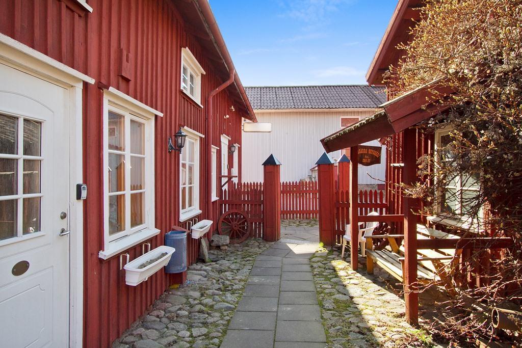 Hotell Mikaelsgarden Vårgårda エクステリア 写真