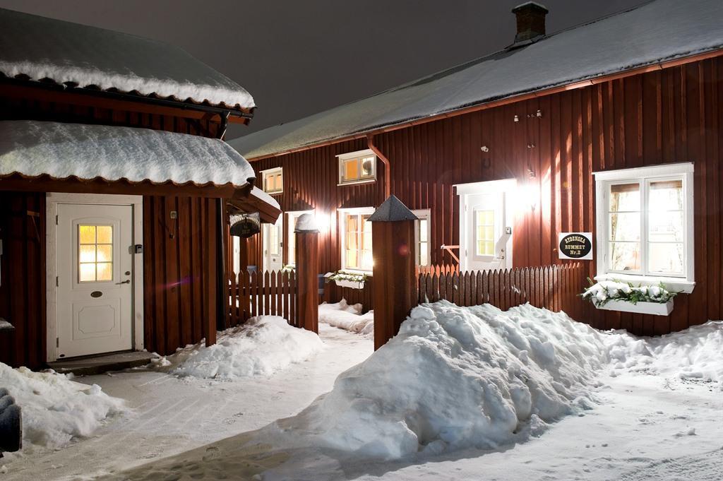 Hotell Mikaelsgarden Vårgårda エクステリア 写真