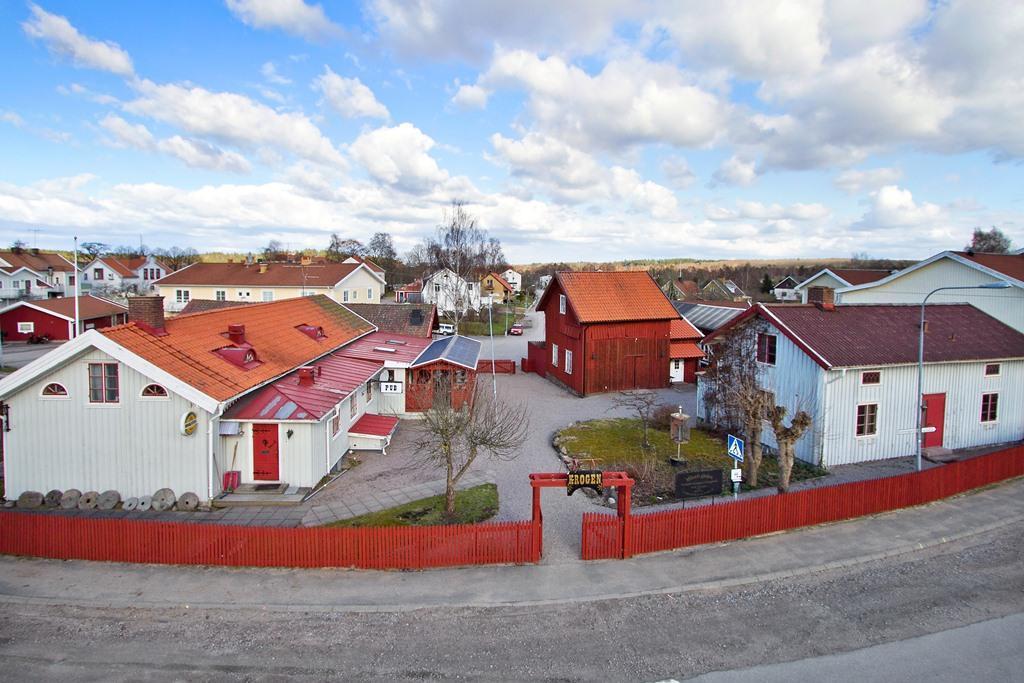Hotell Mikaelsgarden Vårgårda エクステリア 写真