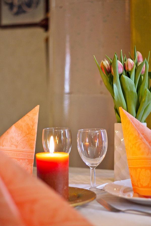 Hotell Mikaelsgarden Vårgårda エクステリア 写真